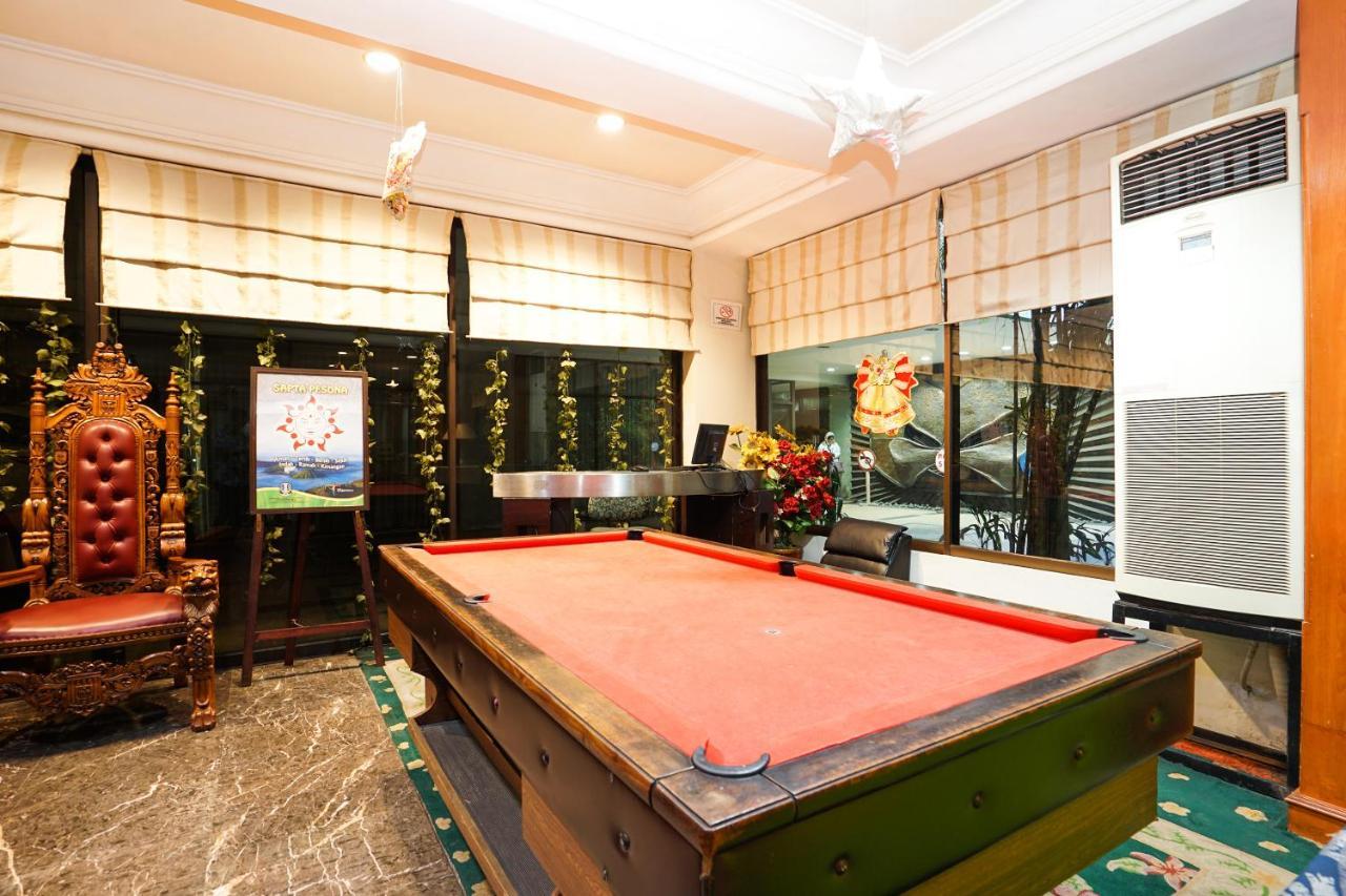 新格兰德公园酒店 泗水 外观 照片