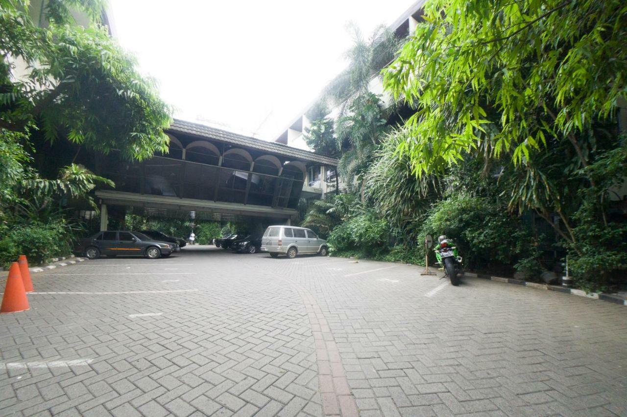 新格兰德公园酒店 泗水 外观 照片
